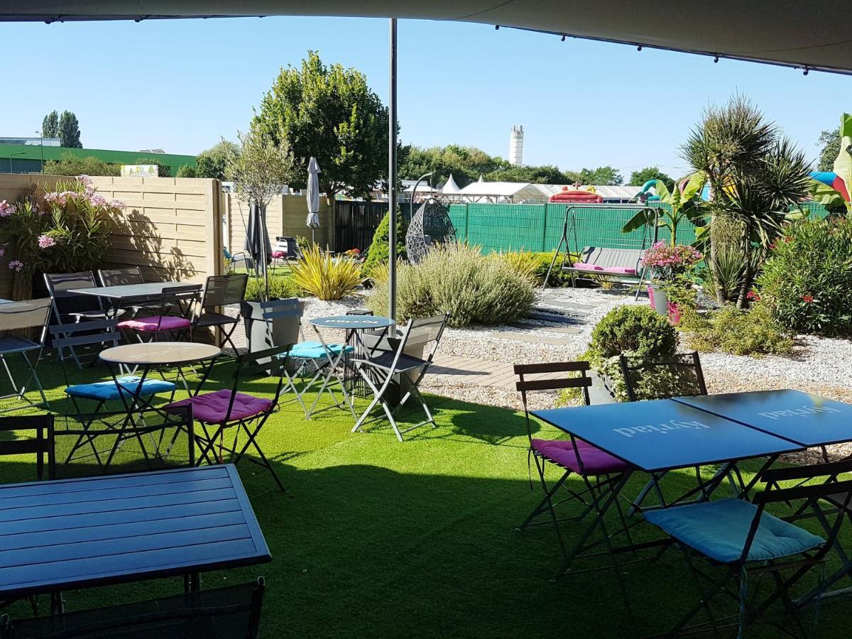 Kyriad Hotel La Flèche Εξωτερικό φωτογραφία