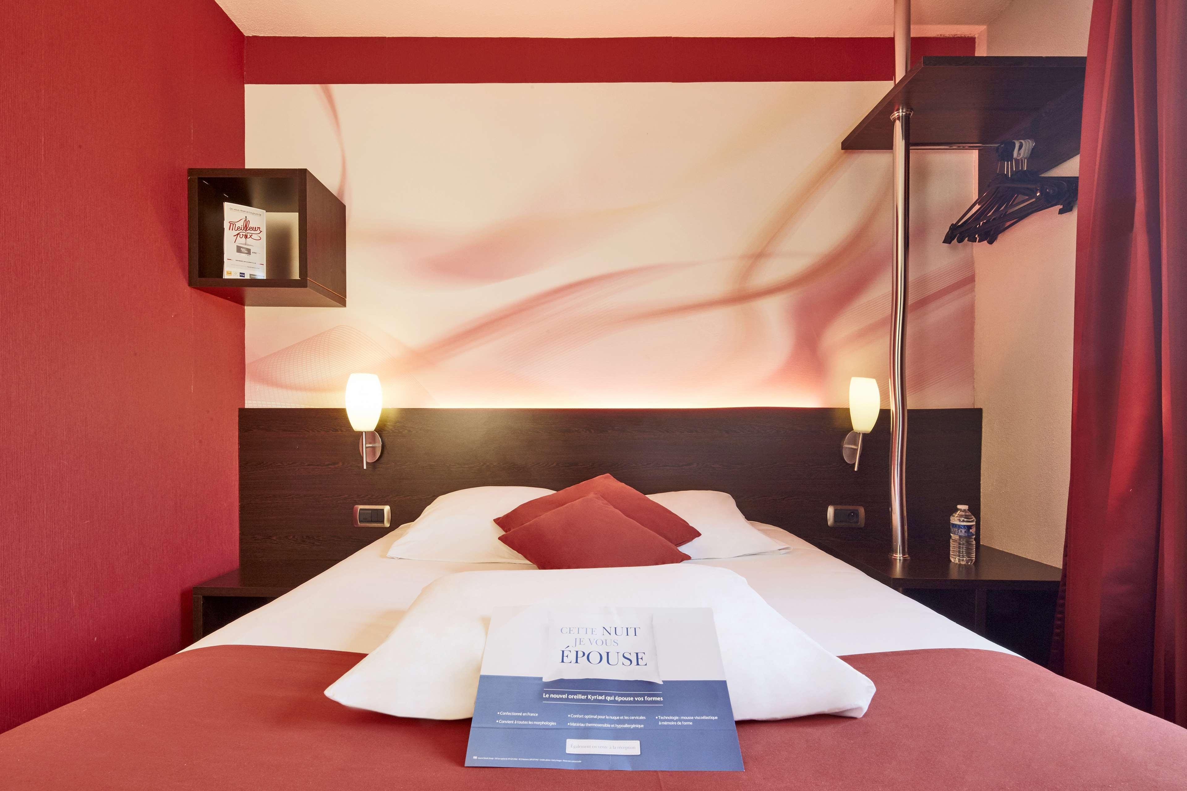 Kyriad Hotel La Flèche Εξωτερικό φωτογραφία