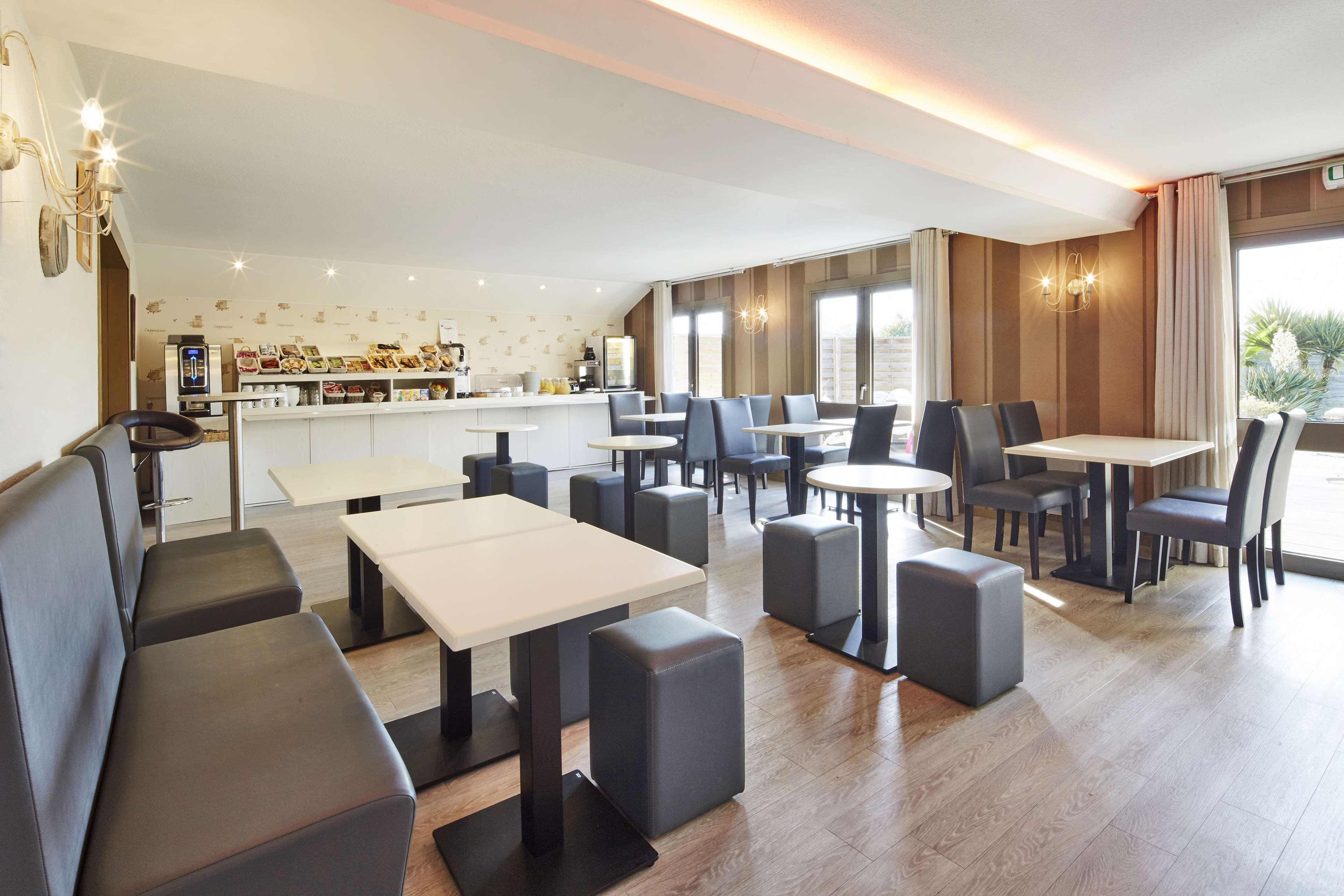 Kyriad Hotel La Flèche Εξωτερικό φωτογραφία