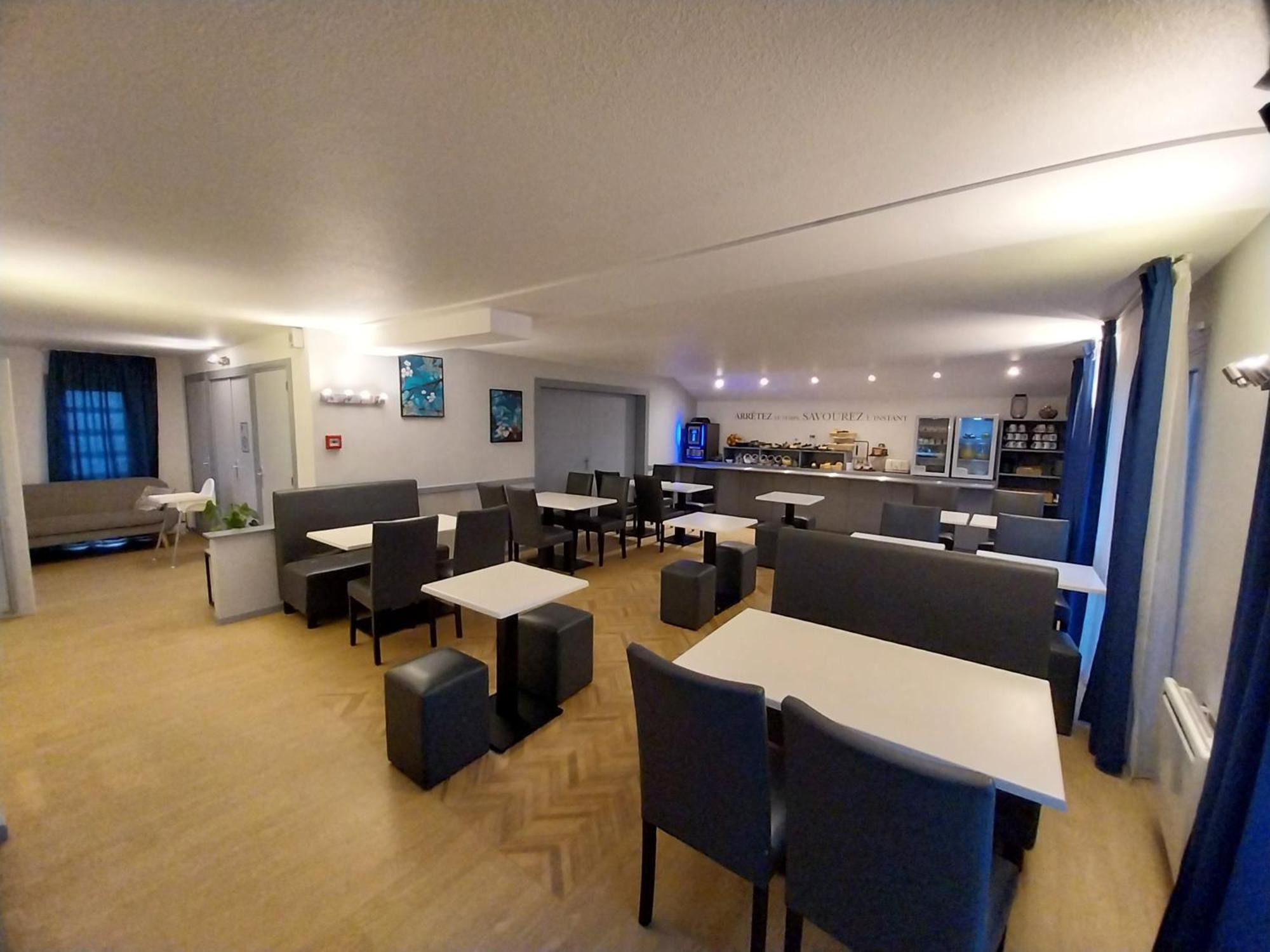 Kyriad Hotel La Flèche Εξωτερικό φωτογραφία